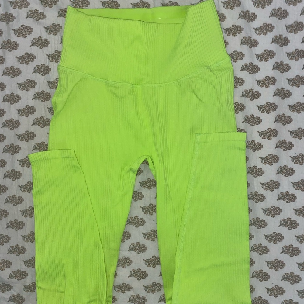 Good American Ribbed Leggings